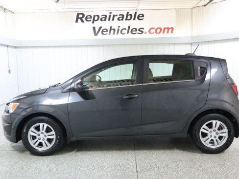 Used 2015 Chevrolet Sonic LT FWD image 1