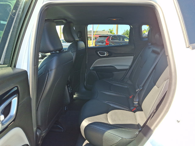 Used 2025 Jeep Compass Limited w/ Elite Group AWD/4WD image 10
