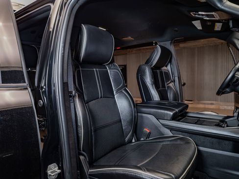 Used 2023 RAM 2500 Limited image 22