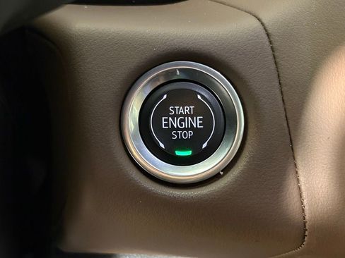 Used 2024 Chevrolet Suburban High Country w/ Premium Package image 30