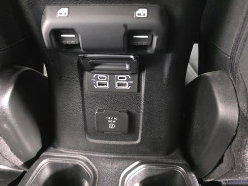 Used 2018 Jeep Wrangler Unlimited Sahara w/ Dual Top Group AWD/4WD image 32