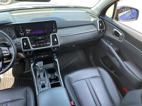 Certified 2023 Kia Sorento EX w/ Panoramic Sunroof Package FWD image 15