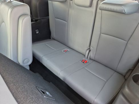 Certified 2026 Toyota Highlander Limited AWD/4WD image 28