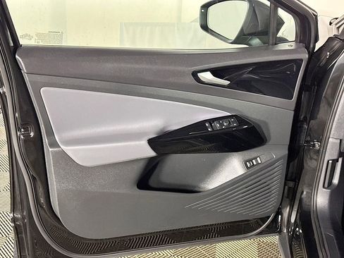 Certified 2021 Volkswagen ID.4 Pro S image 11