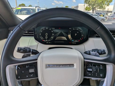 Used 2023 Land Rover Range Rover Long Wheelbase SE AWD/4WD image 26