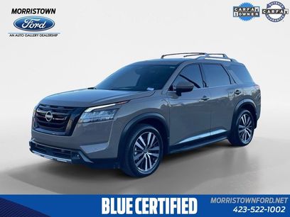 Used 2024 Nissan Pathfinder Platinum w/ Lighting Package (N93)