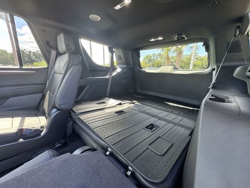 Certified 2025 Chevrolet Tahoe High Country RWD image 31