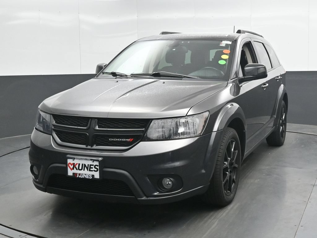 Used 2019 Dodge Journey SE w/ Connectivity Group FWD image 8