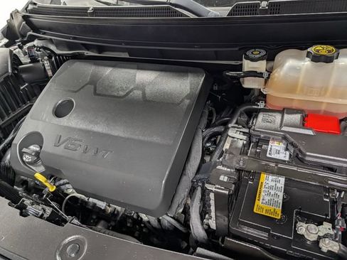 Certified 2022 Buick Enclave Essence w/ Sport Touring Edition FWD image 29