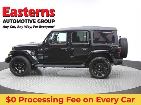 Used 2021 Jeep Wrangler Unlimited Sahara w/ Cold Weather Group AWD/4WD image 61