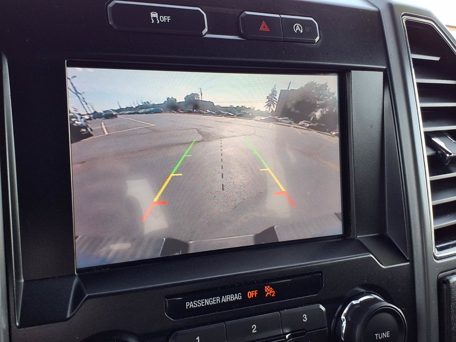 Used 2020 Ford F150 XLT w/ Equipment Group 302A Luxury AWD/4WD image 9