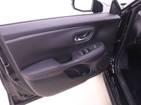 Used 2023 Honda HR-V Sport image 9