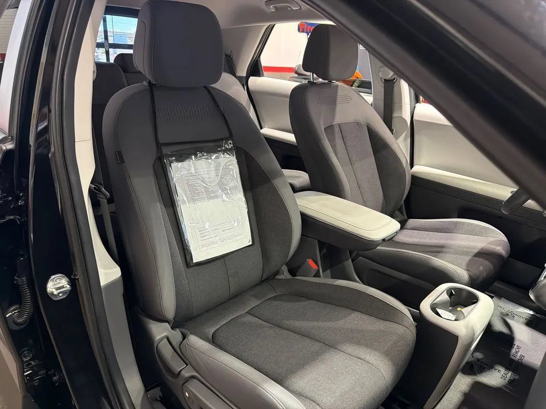 Used 2024 Hyundai Ioniq 5 SE AWD/4WD image 21