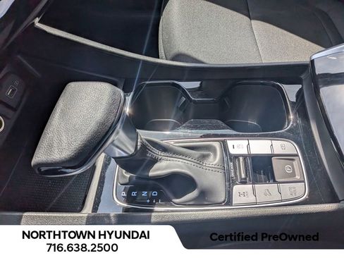 Used 2023 Hyundai Tucson SE image 16