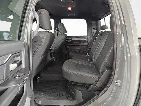 New 2026 RAM 2500 Big Horn AWD/4WD image 36