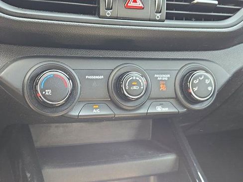 Used 2021 Kia Forte GT-Line image 26