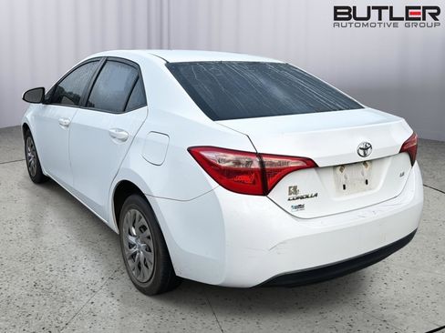 Used 2019 Toyota Corolla LE FWD image 9