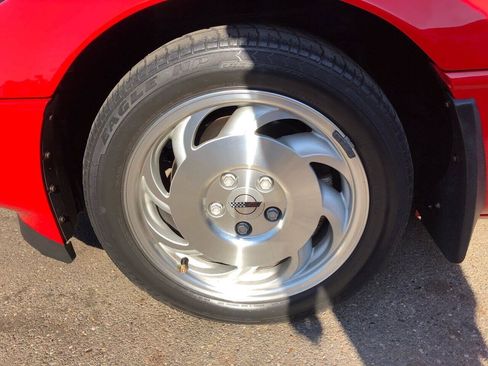 Used 1995 Chevrolet Corvette Convertible RWD image 26