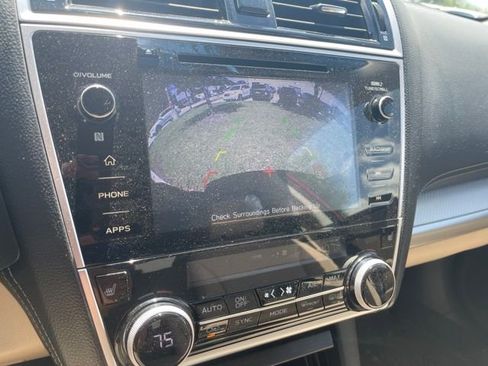 Used 2019 Subaru Outback 2.5i Premium w/ Popular Package #2 AWD/4WD image 11