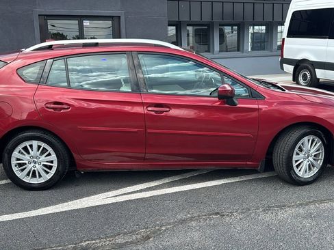 Used 2017 Subaru Impreza 2.0i Premium w/ BSD & Rcta/SRF/Eyesight AWD/4WD image 2