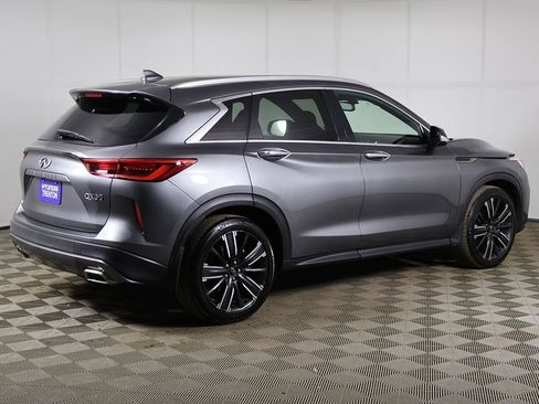 Used 2021 INFINITI QX50 Luxe w/ Appearance Package AWD/4WD image 10