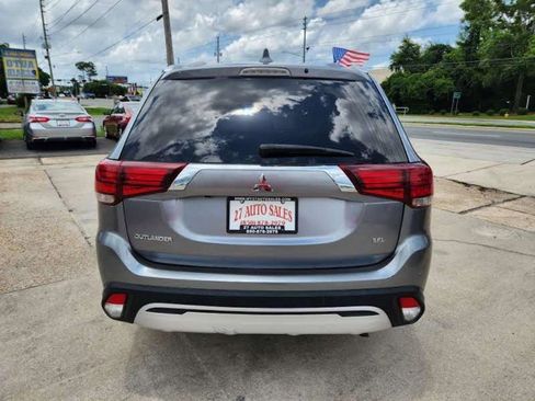 Used 2020 Mitsubishi Outlander SE image 6