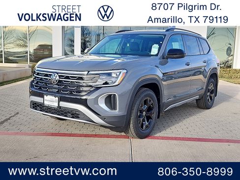 New 2026 Volkswagen Atlas Peak Edition image 1