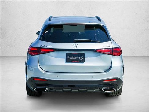 Certified 2026 Mercedes-Benz GLC 300 4MATIC image 6