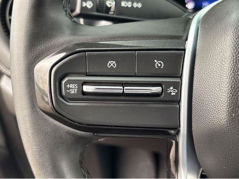 Used 2023 Chevrolet Colorado LT w/ LT Convenience Package II AWD/4WD image 20