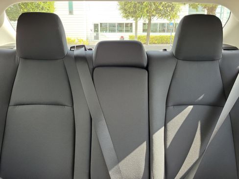 Used 2025 Toyota Corolla LE FWD image 21
