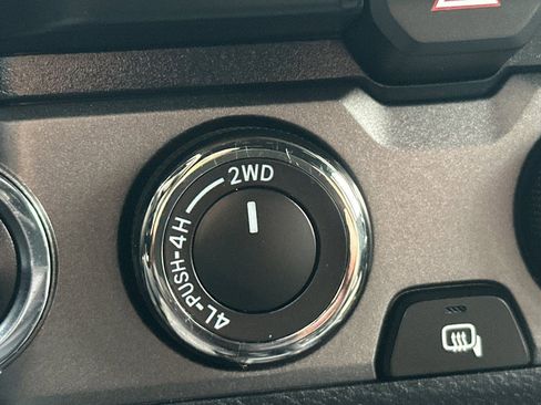 Used 2021 Toyota Tacoma TRD Off-Road image 30