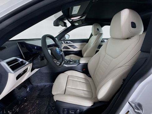 New 2026 BMW i4 eDrive40 w/ Premium Package RWD image 22