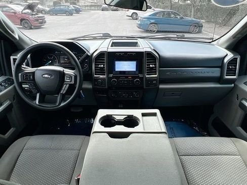 Used 2017 Ford F350 XLT w/ XLT Premium Package image 26