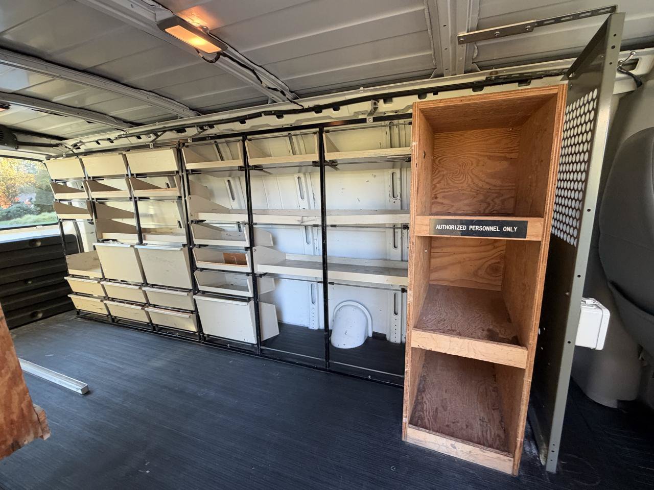 Used 1998 Chevrolet Express 3500 Extended w/ Convenience Pkg RWD image 12