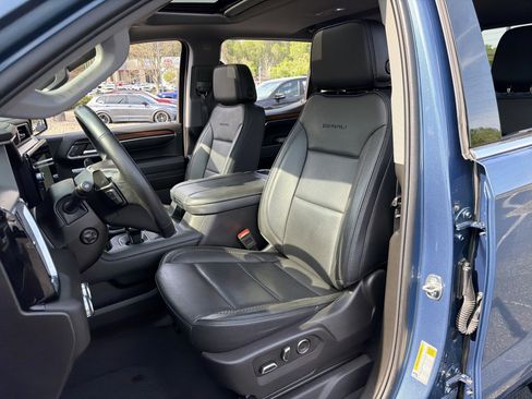 Used 2024 GMC Sierra 1500 Denali w/ Denali Reserve Package image 9