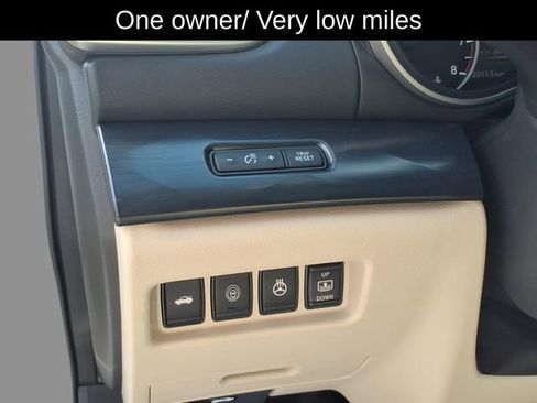Used 2023 Nissan Maxima Platinum w/ Sport Mat Group FWD image 19