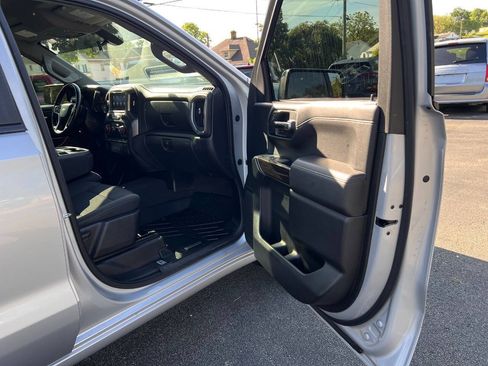 Used 2019 Chevrolet Silverado 1500 LT w/ All-Star Edition AWD/4WD image 28