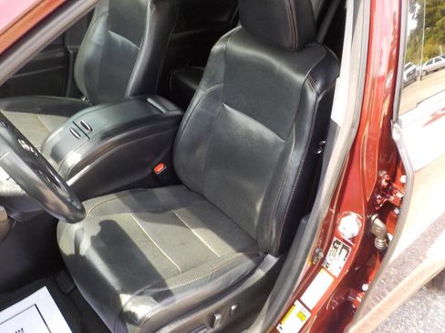 Used 2016 Toyota Highlander Limited Platinum image 12