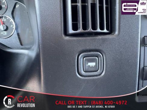 Used 2023 GMC Savana 2500 Extended w/ Driver Convenience Package image 19