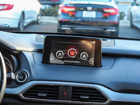 Used 2018 MAZDA CX-9 Touring w/ Touring Premium Package image 21