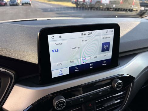 Certified 2022 Ford Escape SE w/ SE Sport Appearance Package image 21