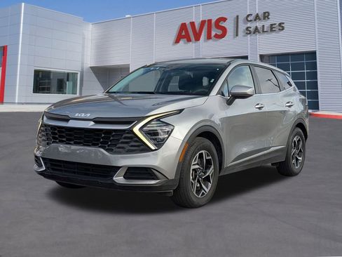 Used 2024 Kia Sportage LX image 1