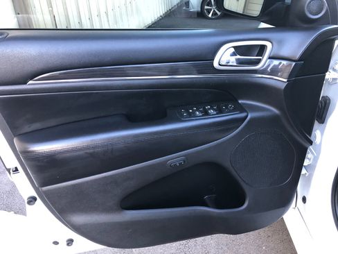 Used 2015 Jeep Grand Cherokee High Altitude image 10