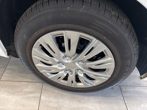 Used 2013 Honda Civic LX image 9