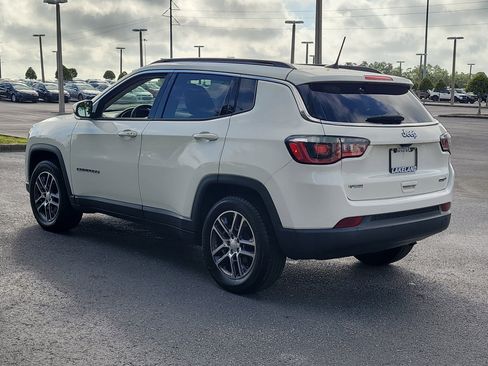 Used 2018 Jeep Compass Latitude w/ Popular Equipment Group FWD image 14