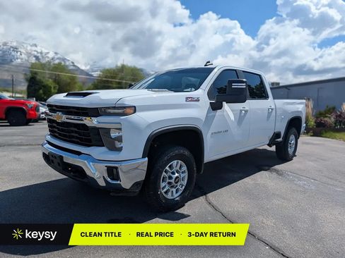 Used 2024 Chevrolet Silverado 2500 LT w/ Convenience Package AWD/4WD image 1