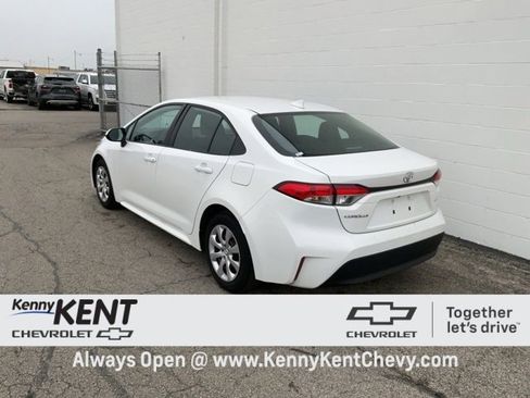 Used 2024 Toyota Corolla LE image 28