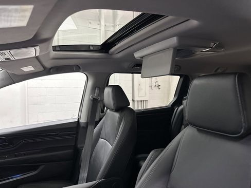Used 2024 Honda Odyssey Touring image 35
