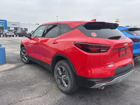 Used 2023 Chevrolet Blazer LT w/ Driver Confidence Package image 4