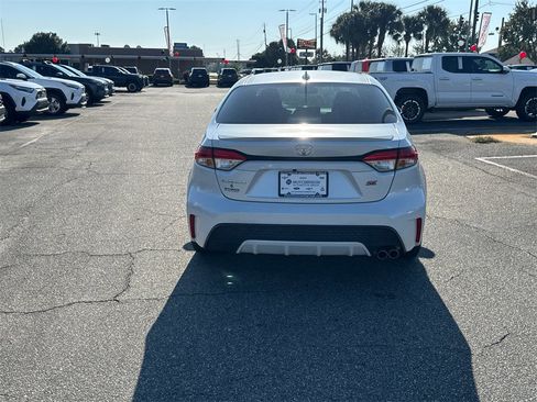 Certified 2022 Toyota Corolla SE image 4